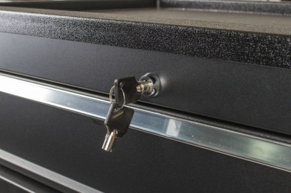 Uzamykatelná kovová skříňka na nářadí - TBR9407-X