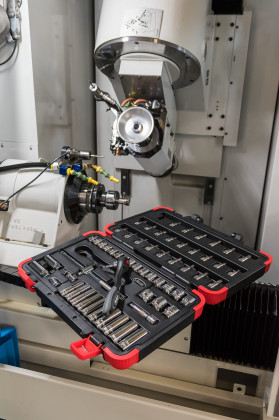 Sada vnitřních nástrčných klíčů 3/8" v kufru, 61 ks Vigor - V2305N