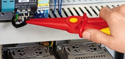Izolační plastové rovné půlkulaté kleště 220 mm - 986202