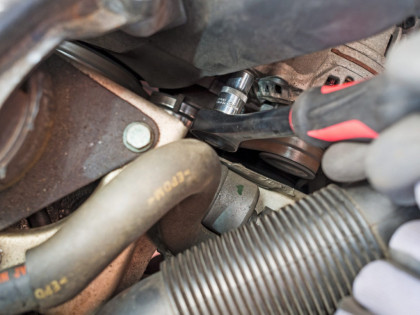 Přepínací ráčna 1/2" s 360°otočnou rukojetí, délka 288 mm VIGOR - V5437