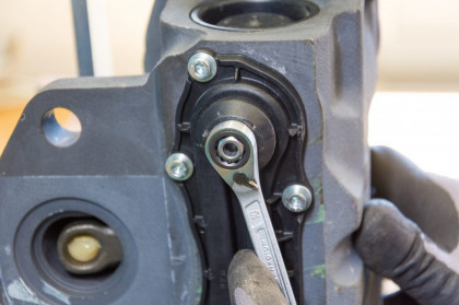 Vnitřní nástrčný klíč SW12mm pro brzdové třmeny KNORR-BREMSE 4971-11 HAZET - HA218257