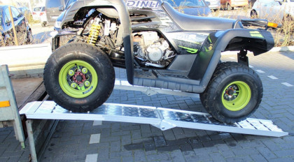 Hliníkové nájezdy s nosností 1360 kg, pár - LR019