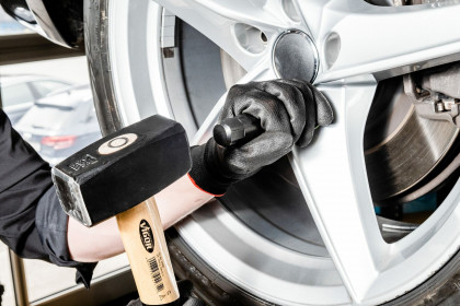 Univerzální sada pro demontáž bezpečnostních šroubů kol - V7001