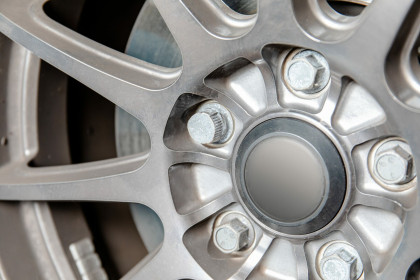 Univerzální sada pro demontáž bezpečnostních šroubů kol - V7001