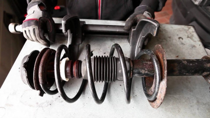 Stahovák pružin McPherson se stavitelnými čelistmi 100-250mm - H0915