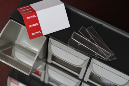 Organizér na šroubky s 5 zásuvkami - FO-605