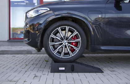 Nájezdová rampa v páru s nosností 6 tun - TS295