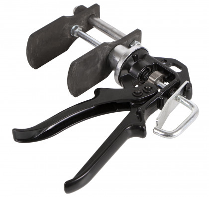 Zatlačovač brzdových pístků