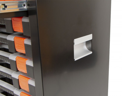 Kovová skříňka s organizéry na drobný materiál - TC320056