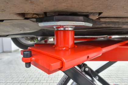 Nůžkový zvedák 2,8t SF-K2800V2, hydraulický - F1715