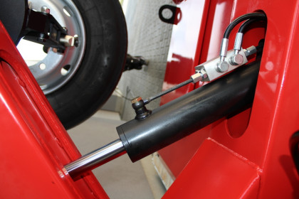 Zouvačka nákladních pneumatik 14 - 40" LC590C - F16150