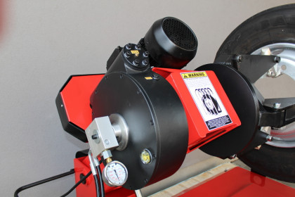 Zouvačka nákladních pneumatik 14 - 40" LC590C - F16150