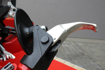 Zouvačka nákladních pneumatik 14 - 40" LC590C - F16150