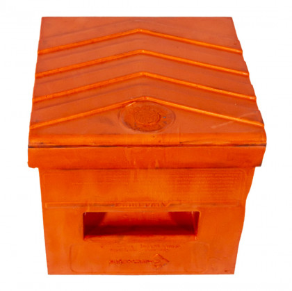 Červený plastový zakládací klín UC1700 - 22 x 19 x 16 cm