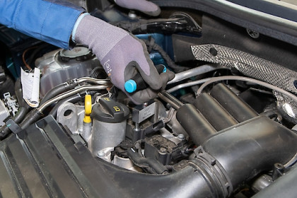 Stahovák kolíkové zapalovací cívky - HAZET 1849-12A