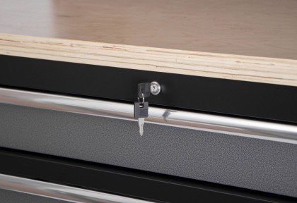 Mobilní pracovní stůl s děrovanou deskou a horními skříňkami - AH1371A