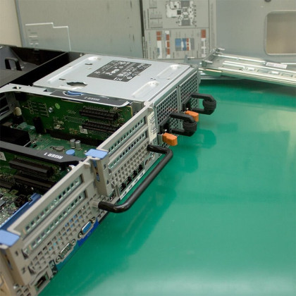 Zelená gumová dvouvrstvá ESD podložka - 60 x 120 x 0,2 cm