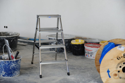 Schůdky Al 4-stupňové oboustranné 85 cm PROTECO, nosnost 150kg