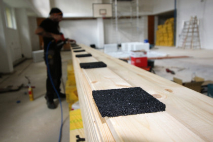 Gumová univerzální podložka FLOMA UniPad - 15 x 10 x 1,5 cm