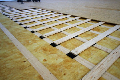 Gumová univerzální podložka FLOMA UniPad - 15 x 10 x 1,5 cm