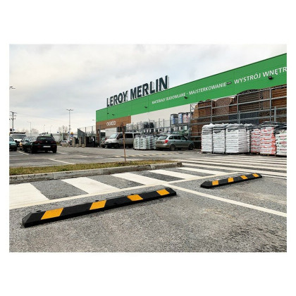 Černo-bílý gumový reflexní parkovací doraz FLOMA PS-01 - 44 x 15 x 10,5 cm