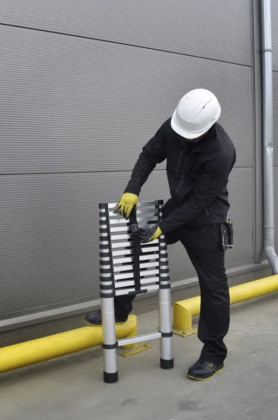 Hliníkový teleskopický žebřík, 13 stupňů, 3,8 m, max. zátěž 125 kg