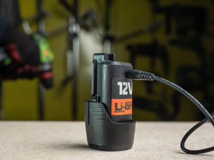 PROCRAFT 12/3 Nabíječka pro 12V Li-ion baterie