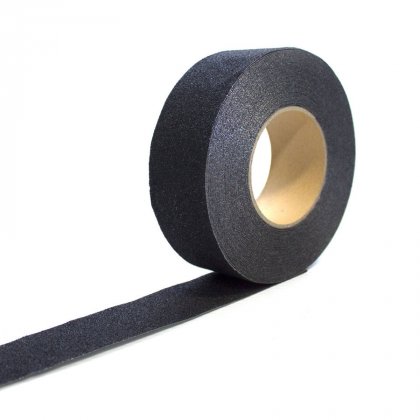 Černá korundová protiskluzová páska 02 - délka 18,3 m a šířka 2,5 cm