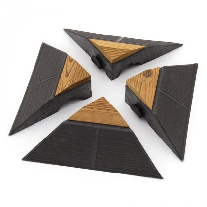 Hnědý dřevoplastový rohový nájezd pro terasové dlaždice Linea Combi-Wood - 20,5 x 19,5 x 6,5 cm - 4 ks