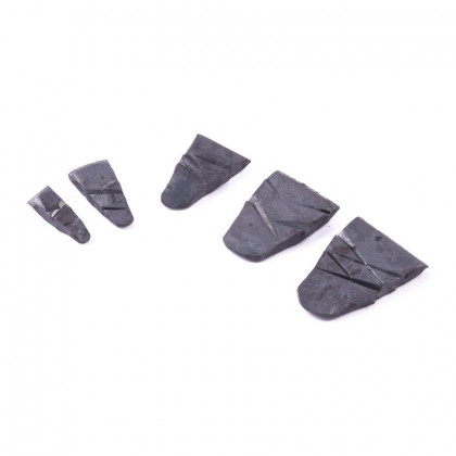 Klínek kovaný plochý I