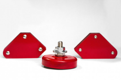 Magnetická zemnící svorka a 2 ks magnetických mini úhelníků - QJ6017