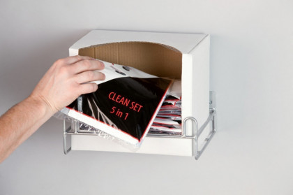 Nástěnný držák clean setů