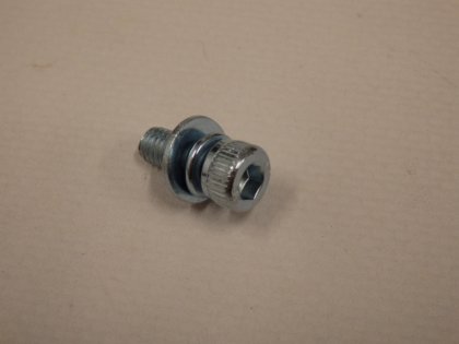 Šroub M5 x 10