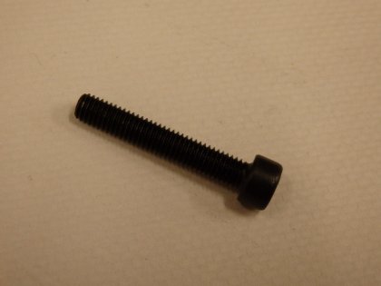 Šroub M5 x 20