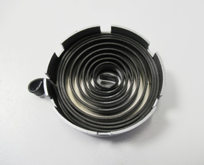 Vratná pružina s krytem pro sloupovou vrtačku B 33 Pro, D 33 Pro, DQ 32