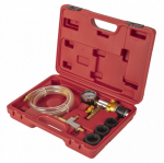 Podtlakový přístroj k doplnění chladící soustav...